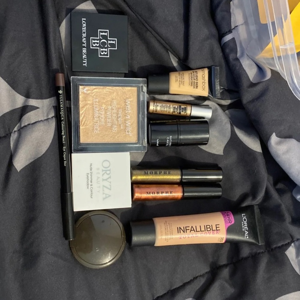Makeup lot